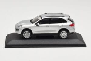 Porsche Cayenne 958 Argent Minichamps 1:43 WAP0200020B Métal