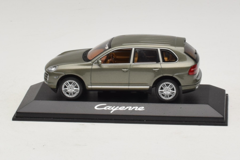 Porsche Cayenne Grey Metallic Minichamps 1:43 WAP02061317 Métal