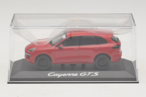 Porsche Cayenne 958 GTS Rouge Minichamps 1:43 WAP0200070E Métal — image 4 sur 5