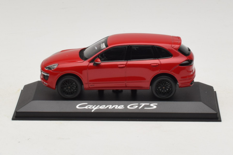 Porsche Cayenne 958 GTS Rouge Minichamps 1:43 WAP0200070E Métal