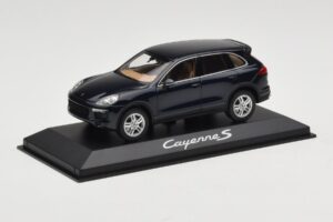 Porsche Cayenne 958 S Blue Metallic Minichamps 1:43 WAP0200060E Métal — image 2 sur 4
