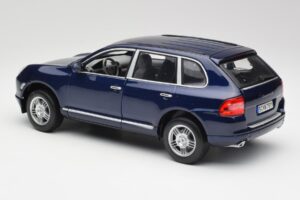 Porsche Cayenne S 9PA Dark Sea Bleu Métallisé Maisto 1:18 31635 Métal — image 7 sur 8