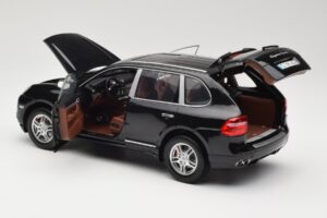 Porsche Cayenne Turbo 957 Noir Norev 1:18 WAP02112317 Métal — image 5 sur 8