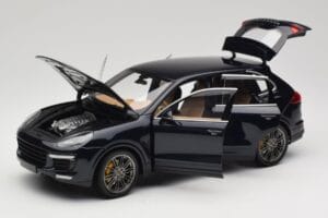 Porsche Cayenne Turbo S 958 Blue Metallic Minichamps 1:18 110064001 Métal — image 2 sur 8