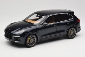 Porsche Cayenne Turbo S 958 Blue Metallic Minichamps 1:18 110064001 Métal