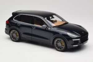Porsche Cayenne Turbo S 958 Blue Metallic Minichamps 1:18 110064001 Métal — image 6 sur 8