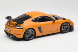 Porsche Cayman GT4 RS 982 Weissach Package Bahama Yellow Norev 1:18 187252 Métal — image 3 sur 8