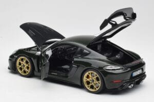 Porsche Cayman GT4 RS 982 Weissach Package Brewster Green Norev 1:18 187250 Métal — image 5 sur 8