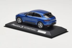 Porsche Macan 95B S Bleu World Premiere Minichamps 1:43 WAP0201550E Métal — image 3 sur 4