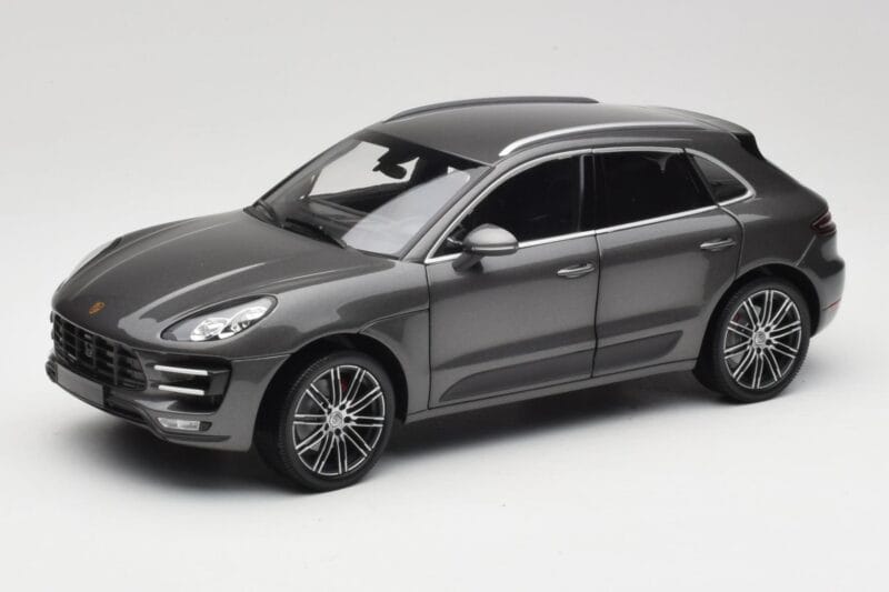 Porsche Macan Turbo 95B Grey Metallic Minichamps 1:18 110062501 Métal