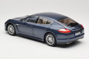 Porsche Panamera 970 S Bleu Minichamps 1:18 WAP02100119 Métal — image 7 sur 8