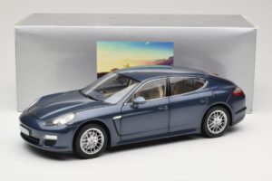 Porsche Panamera 970 S Bleu Minichamps 1:18 WAP02100119 Métal — image 8 sur 8