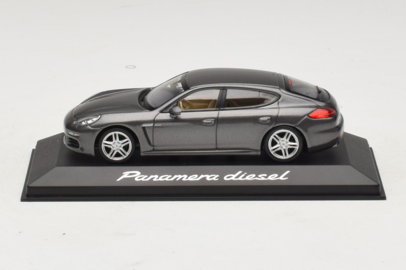 Porsche Panamera 970 Diesel Grey Metallic Minichamps 1:43 WAP0202300E Métal