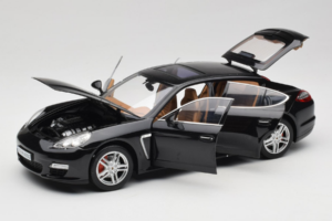 Porsche Panamera 970 Turbo Basalt Black Norev 1:18 WAP02100319 Métal — image 2 sur 8