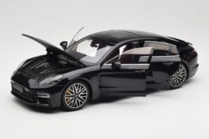 Porsche Panamera 971 Turbo S Bleu Metallic Minichamps 1:18 113061075 Métal — image 2 sur 8