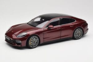 Porsche Panamera 971 Turbo S Rouge Metallic Minichamps 1:18 113061077 Métal