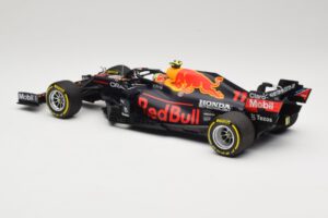 Red Bull Racing Honda RB16B #11 S. Perez Mexican GP 2021 Minichamps 1:18 110211911 Métal — image 5 sur 6