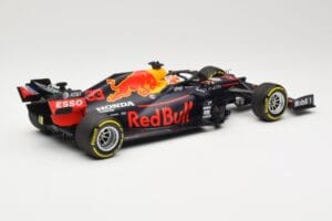Red Bull Racing RB16 #33 M. Verstappen 3rd Place Styrian GP 2020 Minichamps 1:18 110200233 Métal — image 2 sur 6