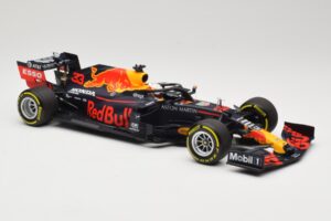 Red Bull Racing RB16 #33 M. Verstappen Winner 70th Anniversary GP 2020 Minichamps 1:18 110200533 Métal — image 4 sur 6