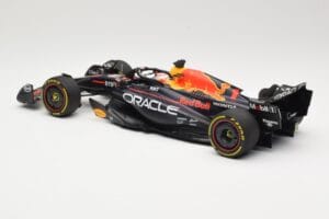 Red Bull Racing RB19 #1 M. Verstappen Winner Monaco GP 2023 Minichamps 1:18 110230701 Métal — image 5 sur 6