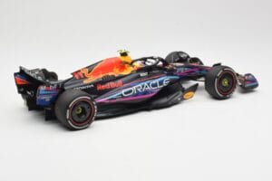 Red Bull Racing RB19 #11 S. Perez 2nd Place Miami GP 2023 Minichamps 1:18 110230511 Métal — image 2 sur 6