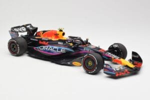 Red Bull Racing RB19 #11 S. Perez 2nd Place Miami GP 2023 Minichamps 1:18 110230511 Métal — image 4 sur 6
