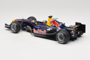 Red Bull RB1 Cosworth #15 C. Klien Red Bull Racing Showcar 2005 Minichamps 1:18 100050085 Métal — image 5 sur 7