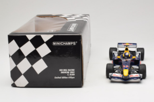 Red Bull RB1 Cosworth #15 C. Klien Red Bull Racing Showcar 2005 Minichamps 1:18 100050085 Métal — image 7 sur 7