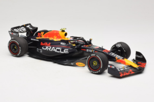 Red Bull RB19 #11 S. Perez Oracle Red Bull Racing Saudi Arabian Grand Prix Winner 2023 Minichamps 1:18 110230111 Résine — image 4 sur 6