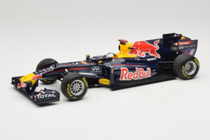 Red Bull RB7 Renault #1 S. Vettel Red Bull Racing Showcar 2011 Minichamps 1:18 110110071-1 Métal