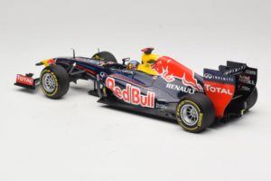 Red Bull RB8 Renault #1 S. Vettel Red Bull Racing Showcar 2012 Minichamps 1:18 110120071 Métal — image 5 sur 7