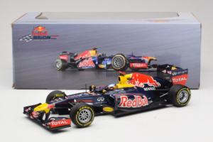 Red Bull RB8 Renault #1 S. Vettel Red Bull Racing Showcar 2012 Minichamps 1:18 110120071 Métal — image 7 sur 7