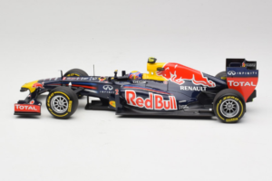 Red Bull RB8 Renault #2 M. Webber Red Bull Racing Showcar 2012 Minichamps 1:18 110120072 Métal — image 3 sur 7
