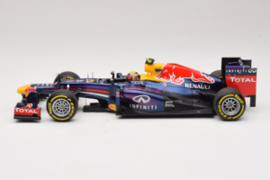 Red Bull RB9 Renault #2 M. Webber Infiniti Red Bull Racing Showcar 2013 Minichamps 1:18 110130072 Métal — image 3 sur 6