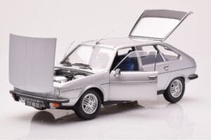 Renault 30 TX Argent Norev 1:18 185272 Métal — image 2 sur 8