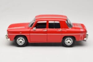 Renault 8 Gordini Rouge Solido 1:18 9018-M1 Métal — image 4 sur 8