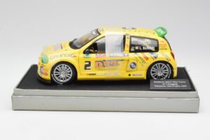 Renault Clio Sport #2 E. Rangoni Renault Clio Trophy Winner 2000 Universal Hobbies 1:18 7711218616 Métal — image 3 sur 6