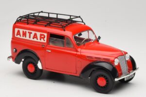Renault Juvaquatre Utilitaire Rouge Solido 1:18 8424 Métal — image 6 sur 8