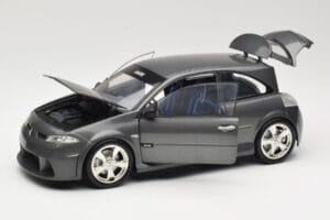 Renault Megane Mk2 RS Vampire Grey Norev 1:18 185101 Métal — image 2 sur 8