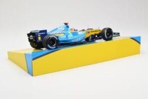 Renault R25 #5 F. Alonso 2nd Place British GP 2005 Minichamps 1:18 147051105 Métal — image 3 sur 6