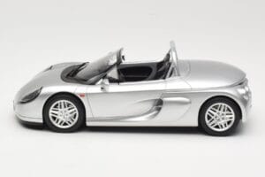 Renault Spider Argent Otto 1:18 OT1142 Résine — image 3 sur 6