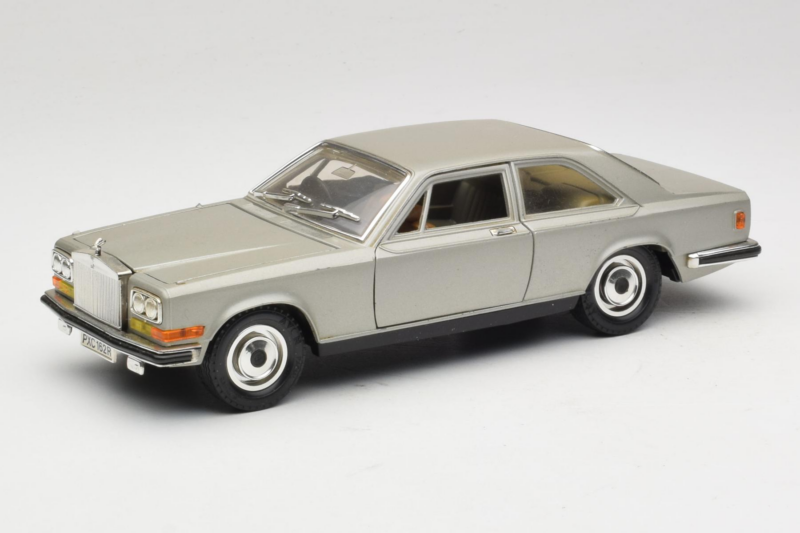 Rolls-Royce Camargue Argent Diamond Edition Bburago 1:18 3001-M3 Métal