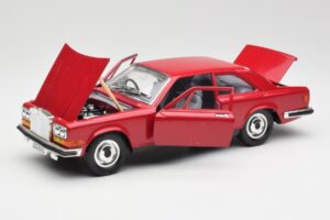 Rolls-Royce Camargue Rouge Bburago 1:22 3001 Métal — image 2 sur 8