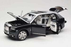 Rolls-Royce Cullinan Noir & Argent OEM 1:18 ROLLS001 Métal — image 2 sur 8