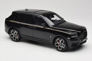 Rolls-Royce Cullinan Noir Avec Gold Coachline & Shadow Wheels OEM 1:18 028-15A Métal — image 6 sur 8
