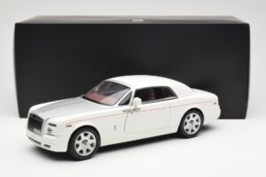 Rolls-Royce Phantom Coupe English Blanc Argent Kyosho 1:18 08861EW Métal — image 8 sur 8