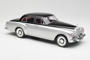 Rolls-Royce Silver Cloud III Mulliner Argent & Noir MCG 1:18 MCG18128 Métal — image 4 sur 6