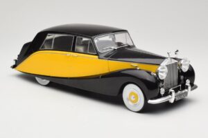 Rolls-Royce Silver Wraith Empress by Hooper Noir & Jaune MCG 1:18 MCG18066 Métal — image 4 sur 6