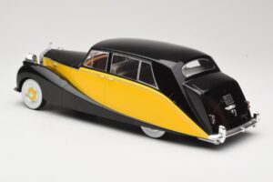 Rolls-Royce Silver Wraith Empress by Hooper Noir & Jaune MCG 1:18 MCG18066 Métal — image 5 sur 6