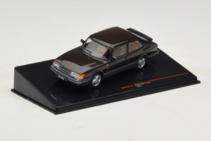 Saab 900 Turbo Noir IXO 1:43 CLC577N Métal — image 2 sur 4